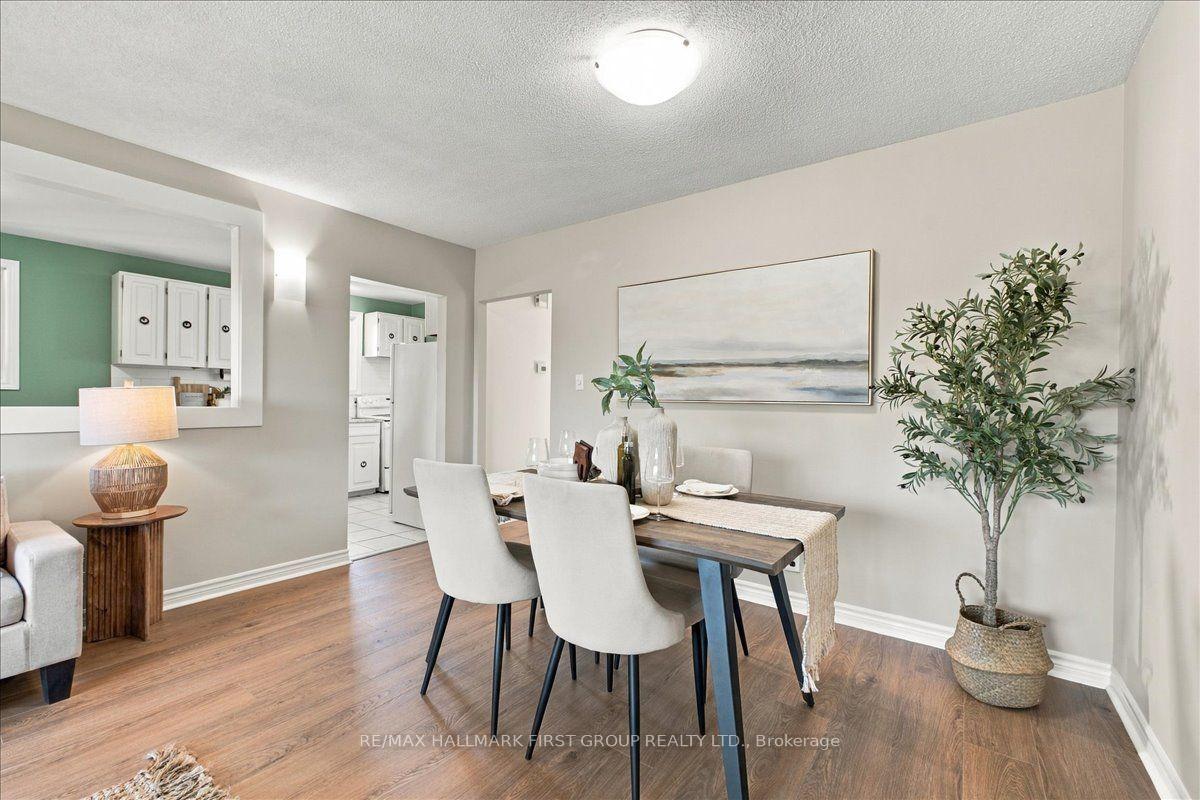 Photo 9 of 867 Chapleau Drive, Pickering, Bay Ridges — HOMEH