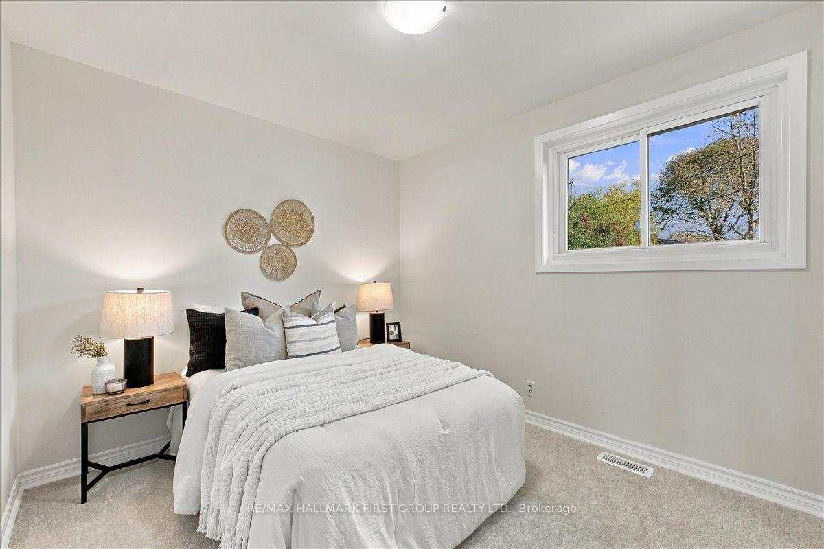 Photo 23 of 867 Chapleau Drive, Pickering, Bay Ridges — HOMEH