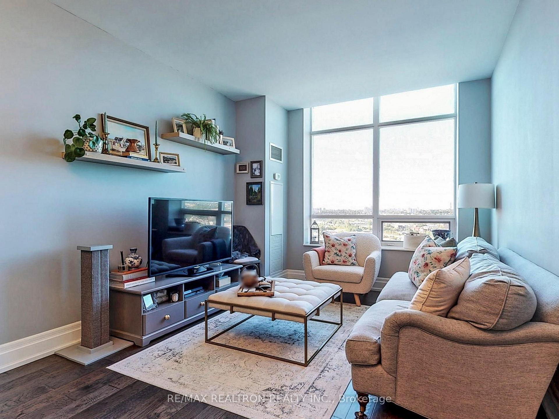 Photo 7 of Unit PH1610, 61 Heintzman Street, Toronto, Junction Area — HOMEH