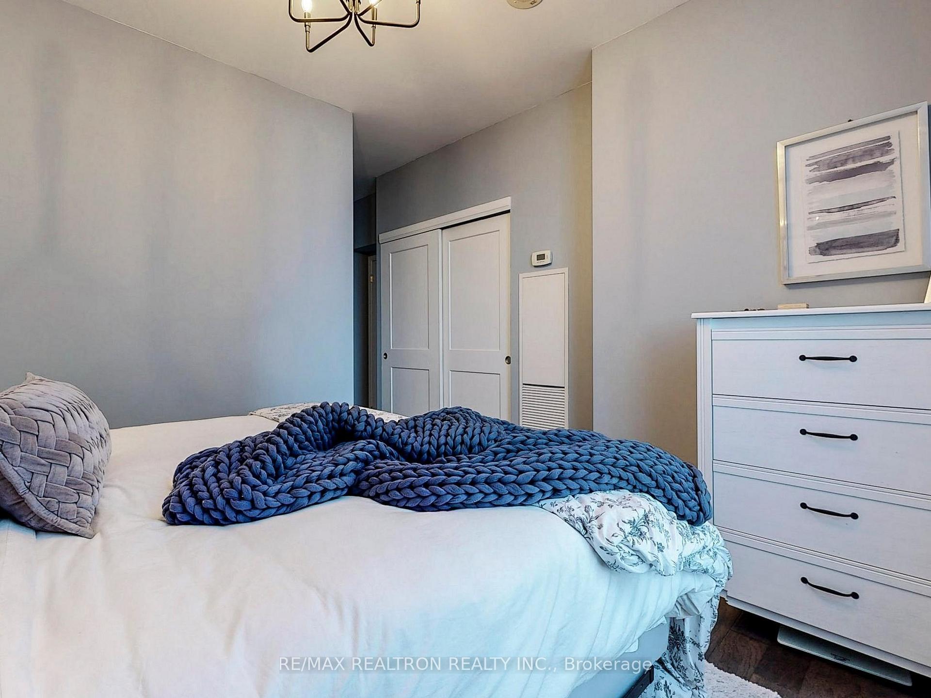 Photo 18 of Unit PH1610, 61 Heintzman Street, Toronto, Junction Area — HOMEH