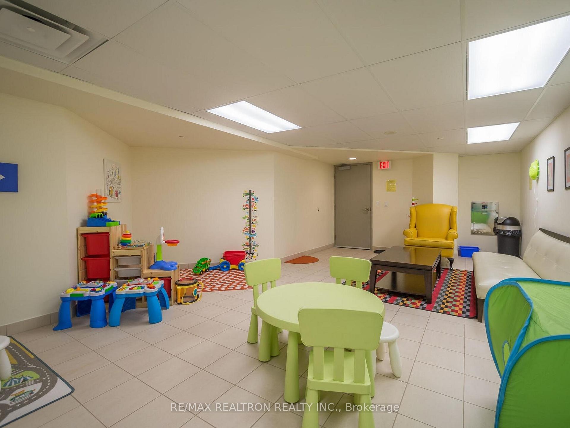 Photo 34 of Unit PH1610, 61 Heintzman Street, Toronto, Junction Area — HOMEH