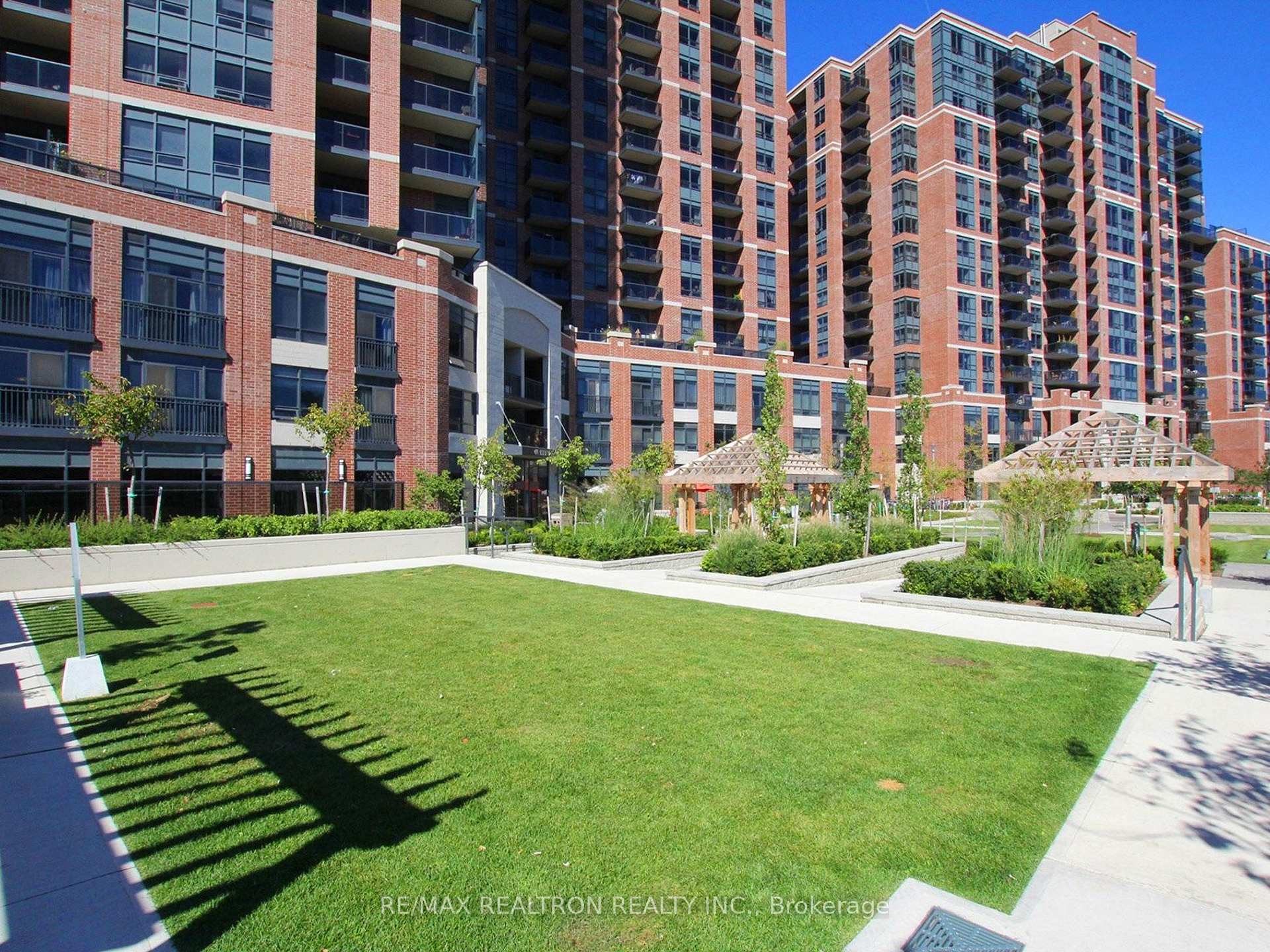 Photo 47 of Unit PH1610, 61 Heintzman Street, Toronto, Junction Area — HOMEH