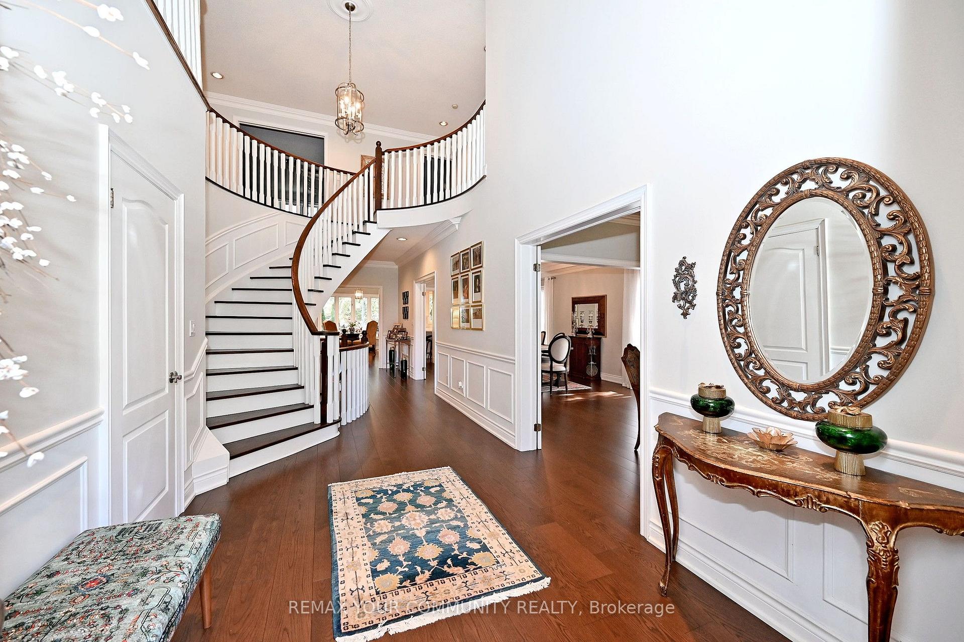 Photo 4 of 73 Sprucewood Drive E, Markham, Thornhill — HOMEH