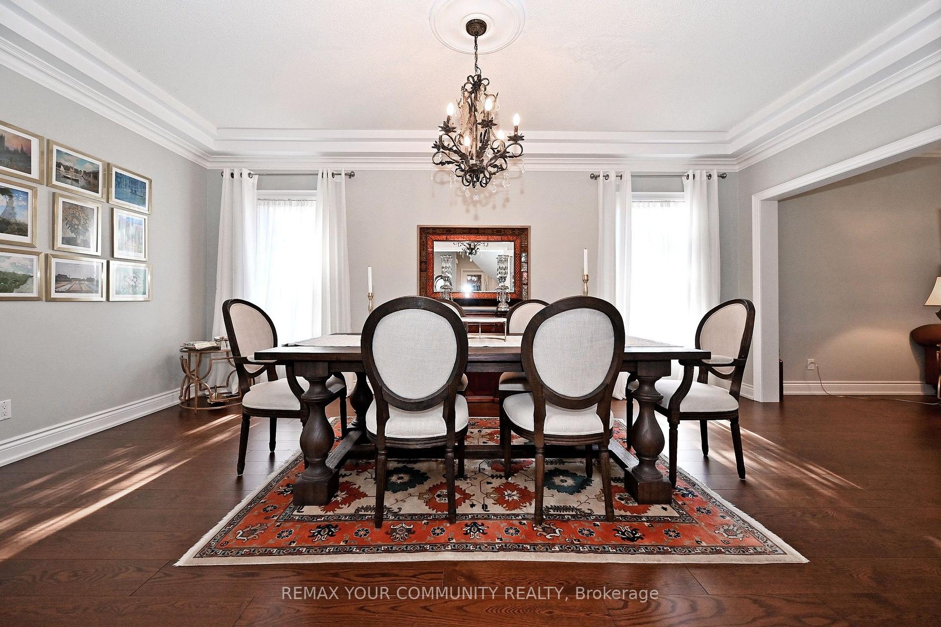 Photo 9 of 73 Sprucewood Drive E, Markham, Thornhill — HOMEH