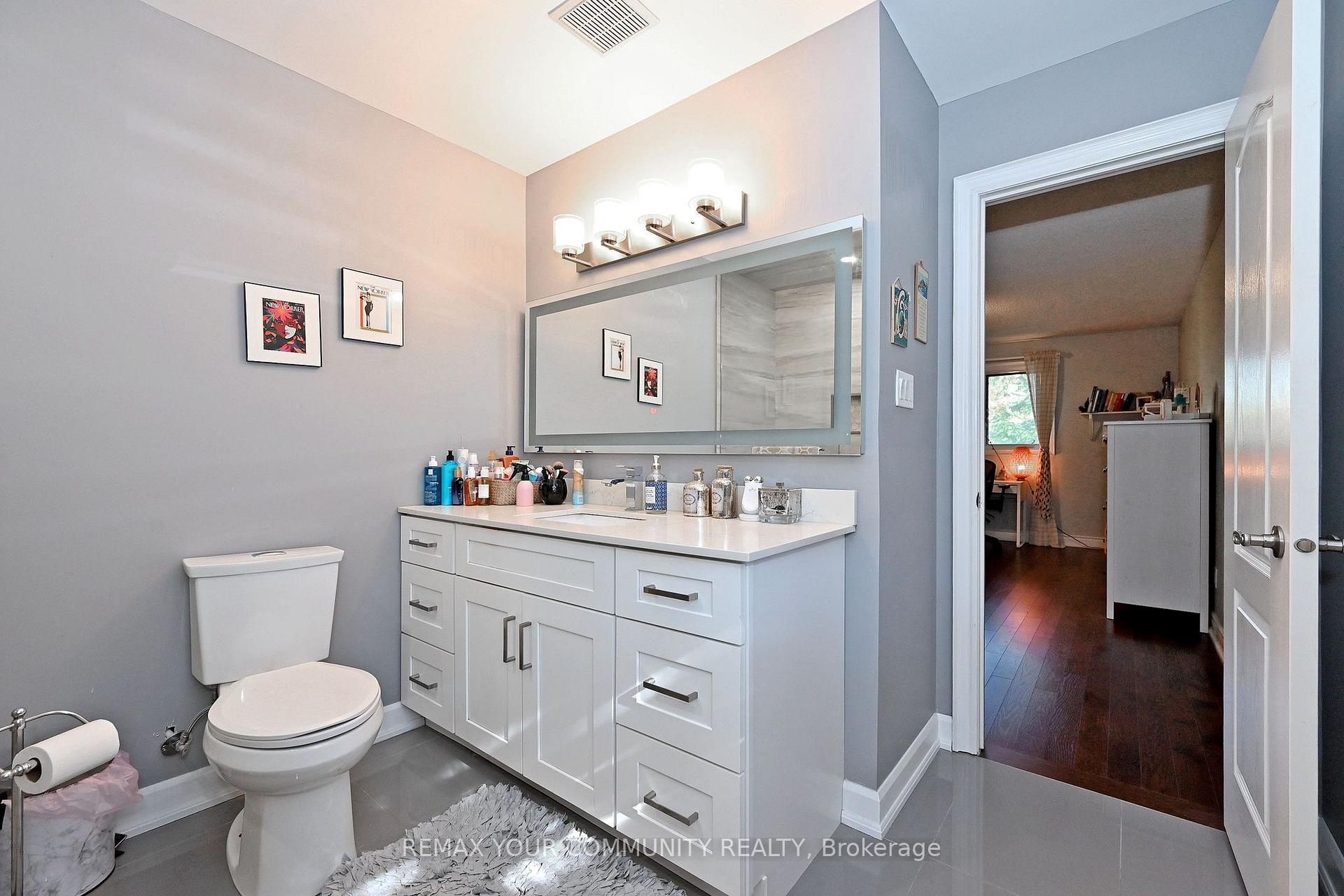 Photo 28 of 73 Sprucewood Drive E, Markham, Thornhill — HOMEH
