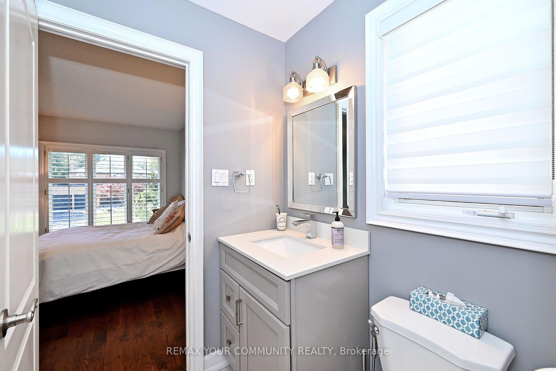 Photo 33 of 73 Sprucewood Drive E, Markham, Thornhill — HOMEH