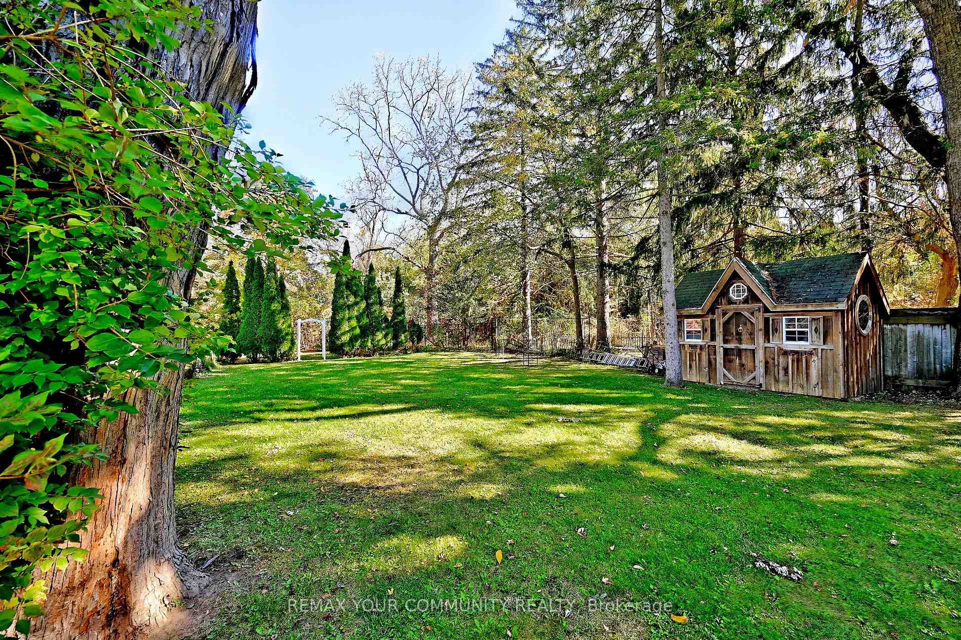 Photo 46 of 73 Sprucewood Drive E, Markham, Thornhill — HOMEH