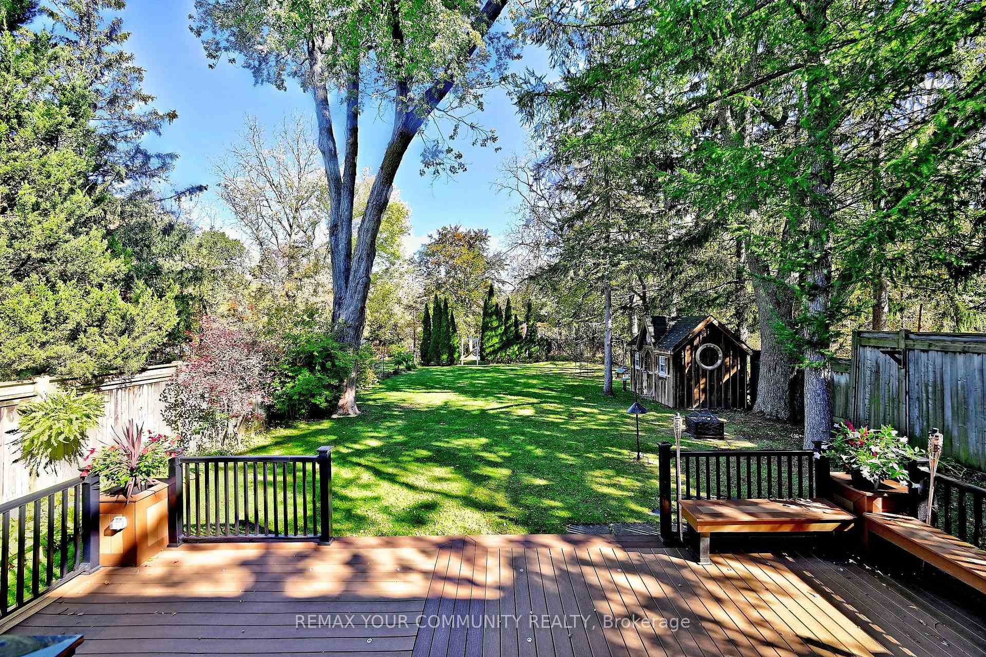 Photo 47 of 73 Sprucewood Drive E, Markham, Thornhill — HOMEH