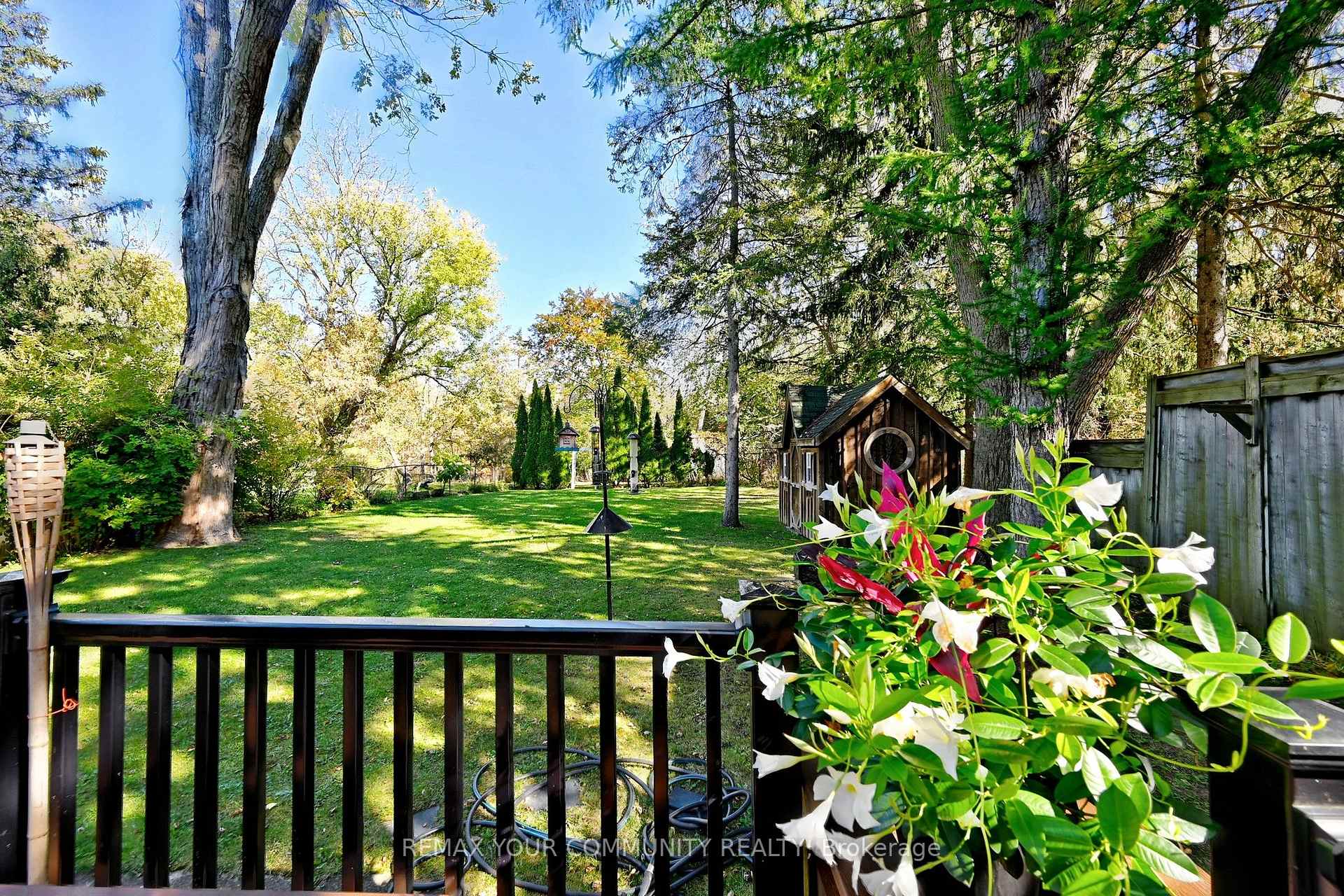 Photo 49 of 73 Sprucewood Drive E, Markham, Thornhill — HOMEH