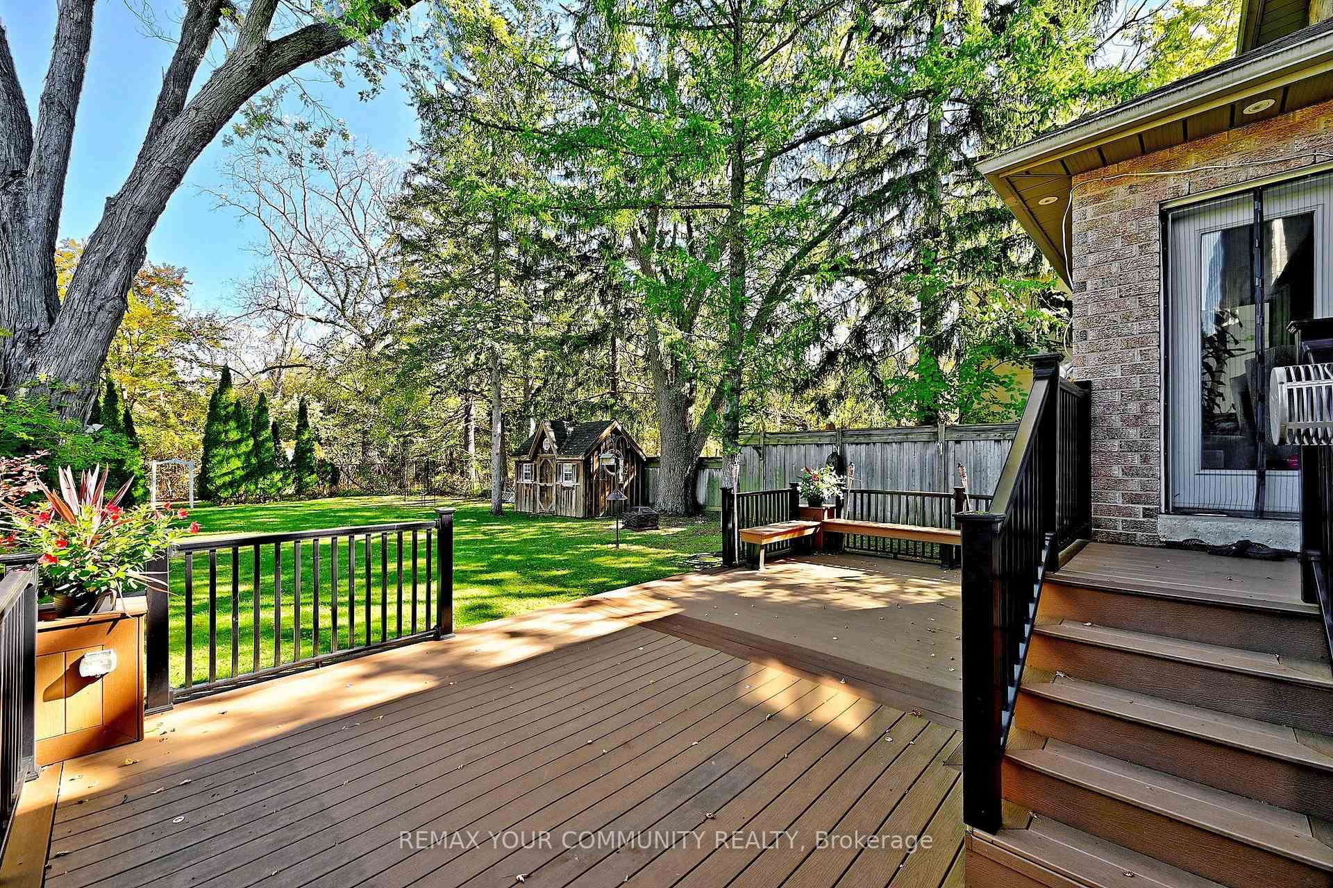 Photo 50 of 73 Sprucewood Drive E, Markham, Thornhill — HOMEH