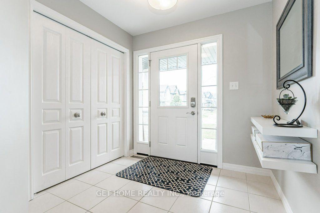 Photo 3 of 131 Hardcastle Drive, Cambridge — HOMEH