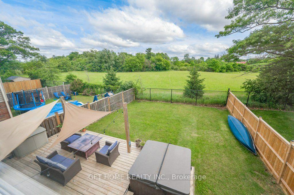 Photo 19 of 131 Hardcastle Drive, Cambridge — HOMEH
