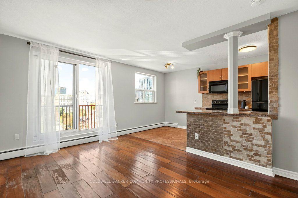 Photo 10 of Unit 1003, 141 Catharine Street S, Hamilton, Corktown — HOMEH