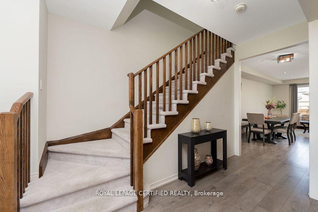 Photo 4 of Unit 2, 25 Elliot Street E, Centre Wellington, Fergus — HOMEH