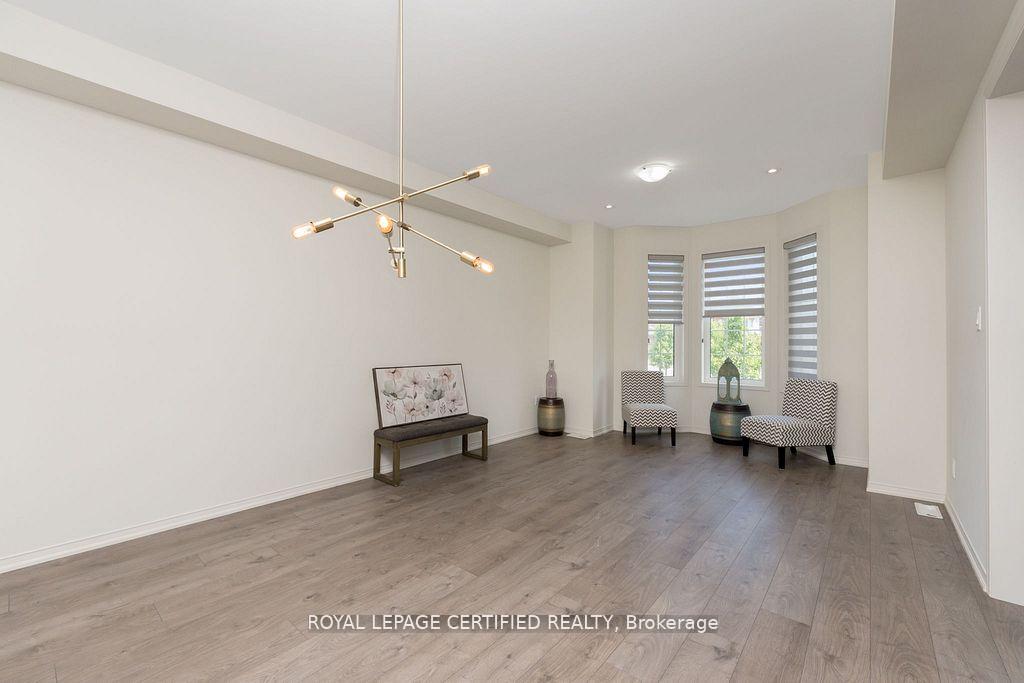 Photo 6 of Unit 2, 25 Elliot Street E, Centre Wellington, Fergus — HOMEH