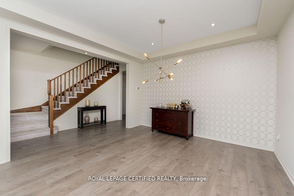 Photo 8 of Unit 2, 25 Elliot Street E, Centre Wellington, Fergus — HOMEH
