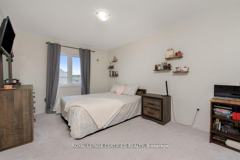 Photo 29 of Unit 2, 25 Elliot Street E, Centre Wellington, Fergus — HOMEH