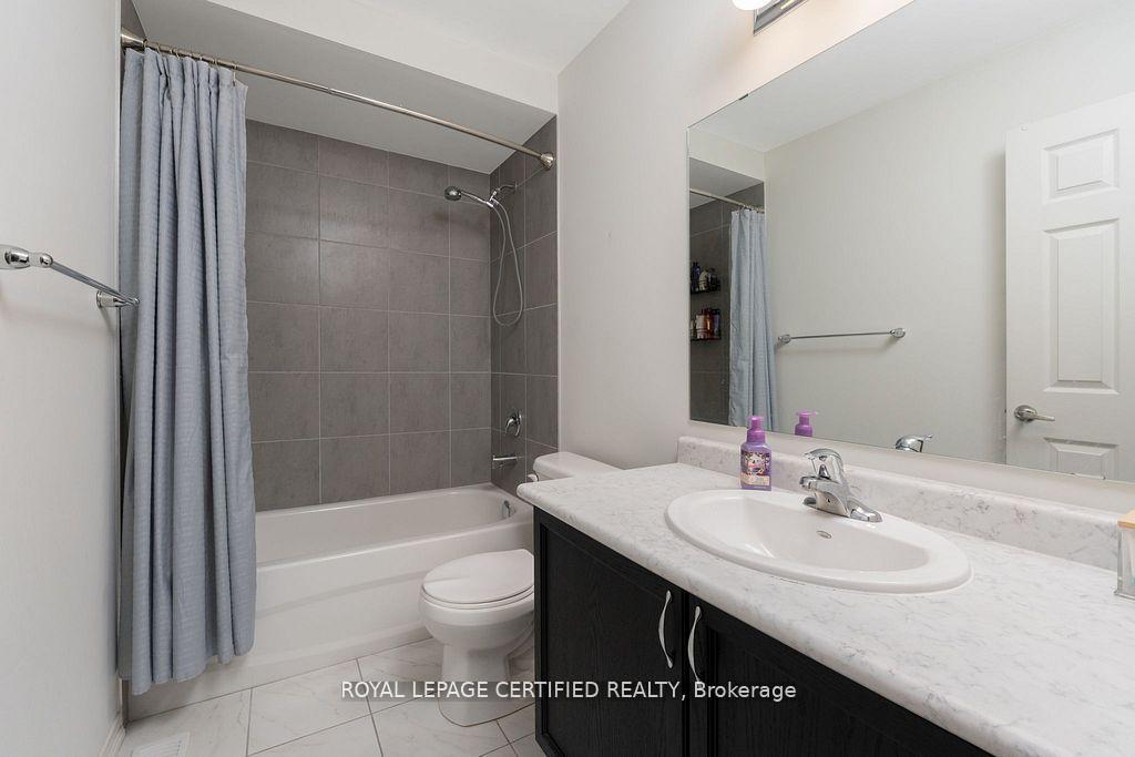 Photo 31 of Unit 2, 25 Elliot Street E, Centre Wellington, Fergus — HOMEH