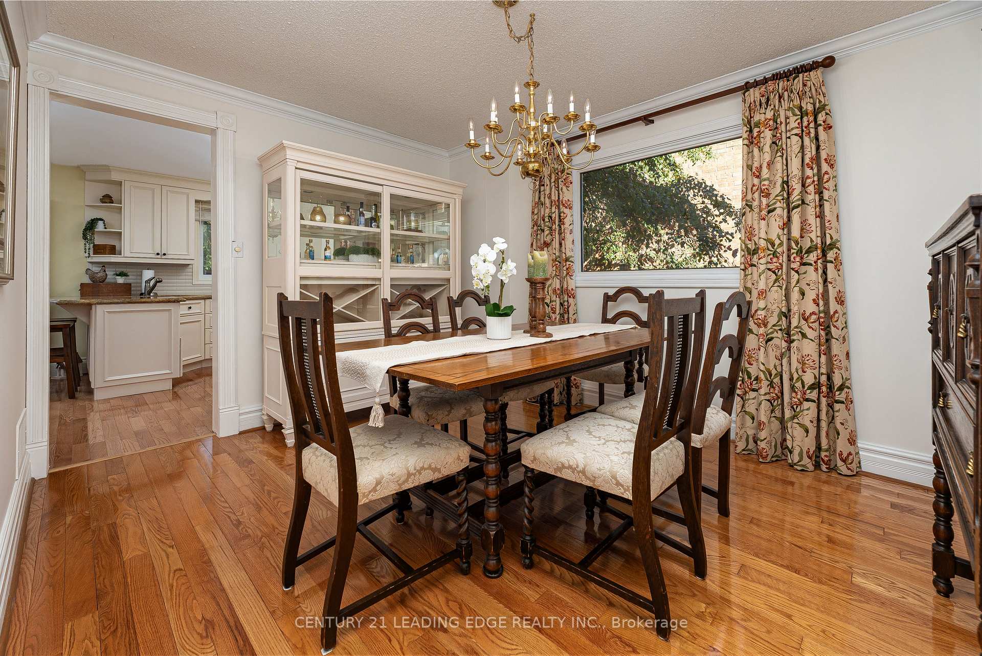 Photo 13 of 126 Tilman Circle, Markham, Markham Village — HOMEH