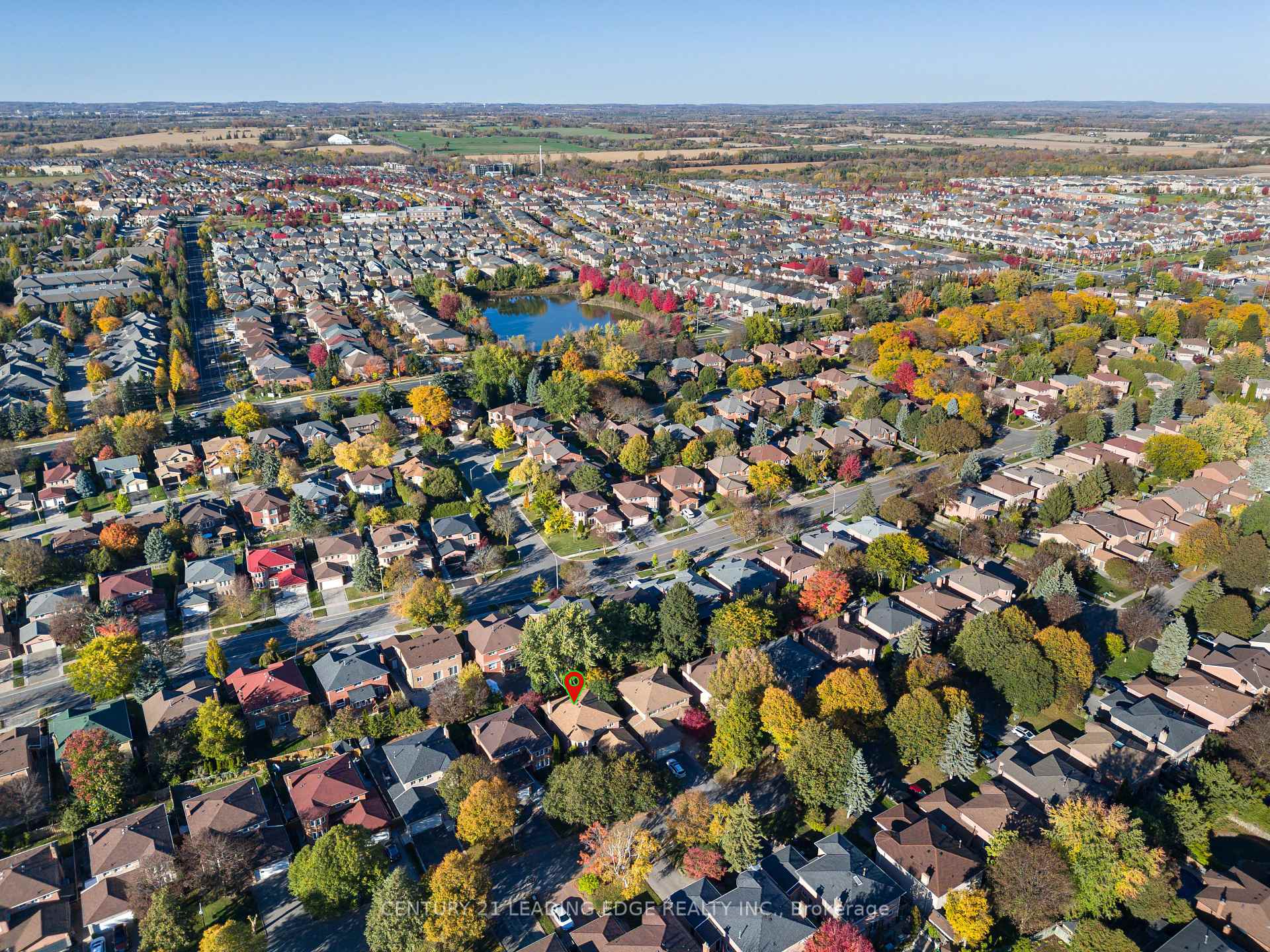 Photo 37 of 126 Tilman Circle, Markham, Markham Village — HOMEH