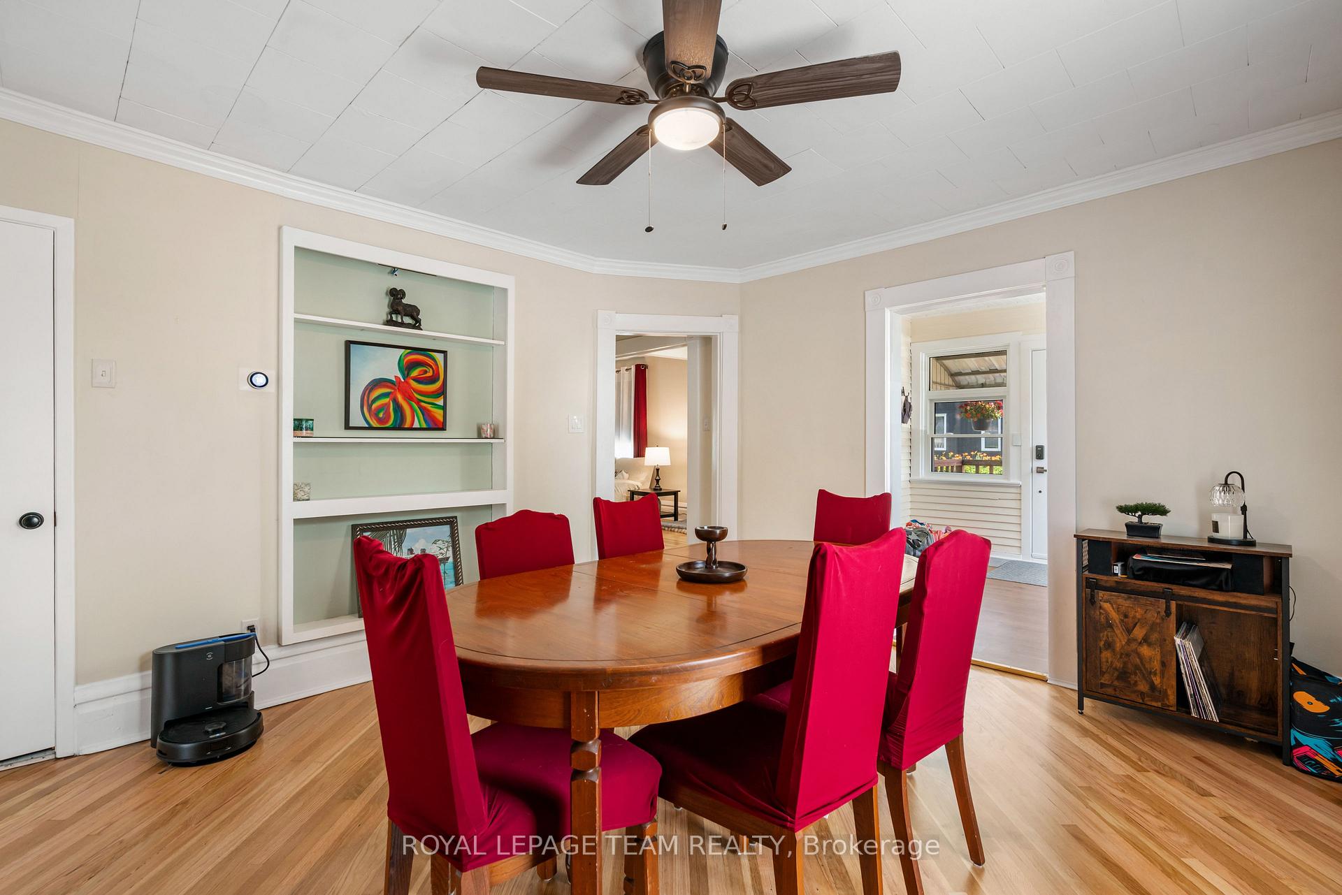 Photo 11 of 301 Oxford Street E, North Grenville, Kemptville — HOMEH
