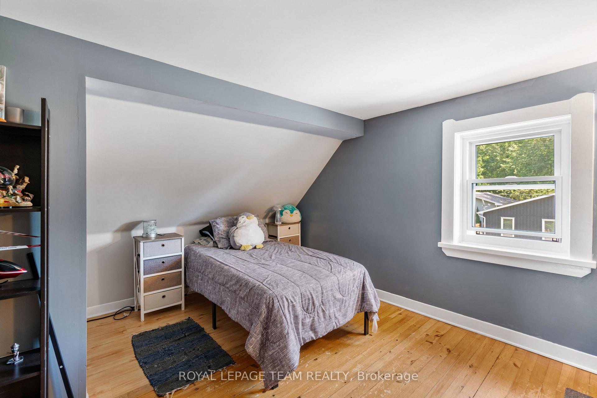 Photo 20 of 301 Oxford Street E, North Grenville, Kemptville — HOMEH