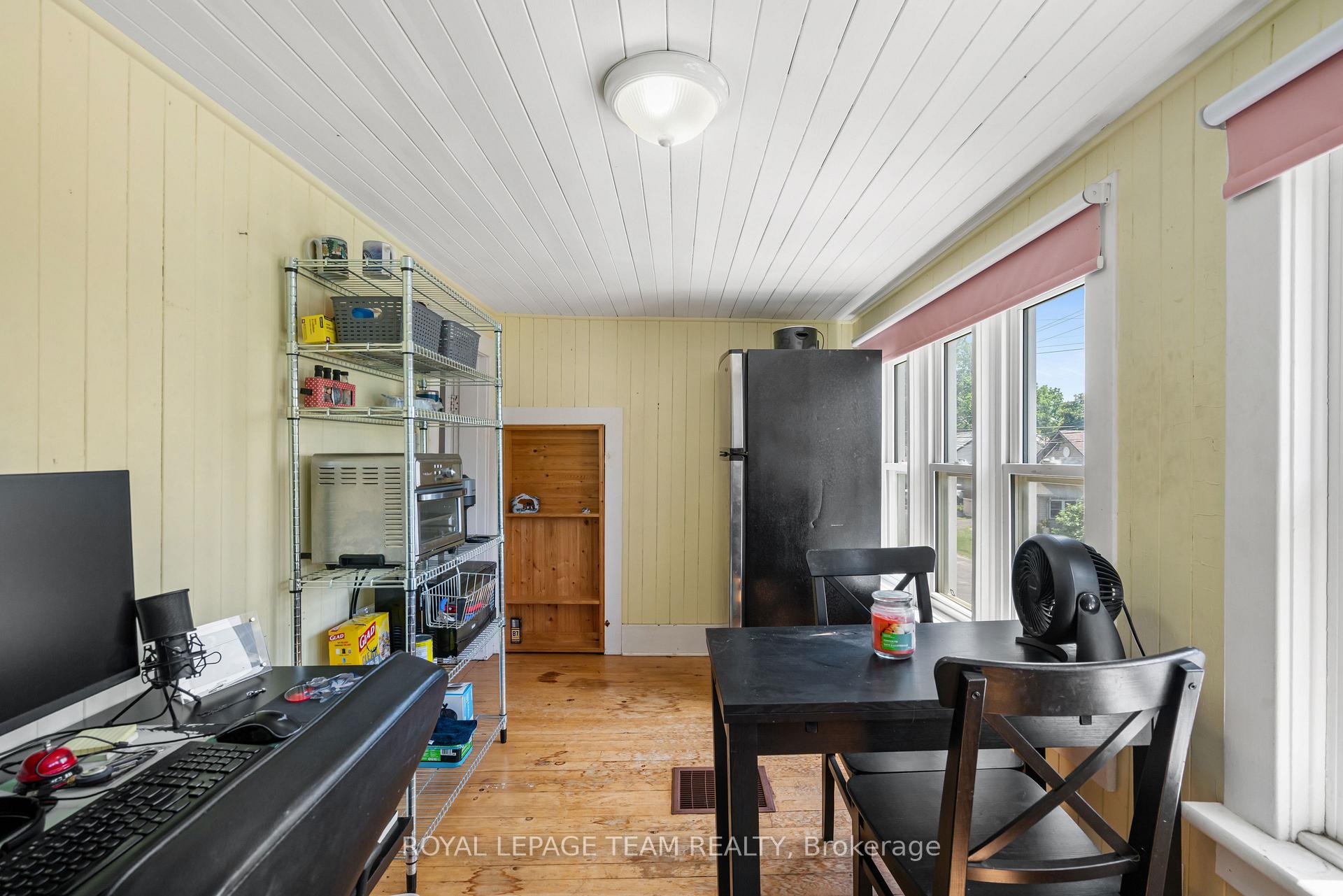 Photo 26 of 301 Oxford Street E, North Grenville, Kemptville — HOMEH