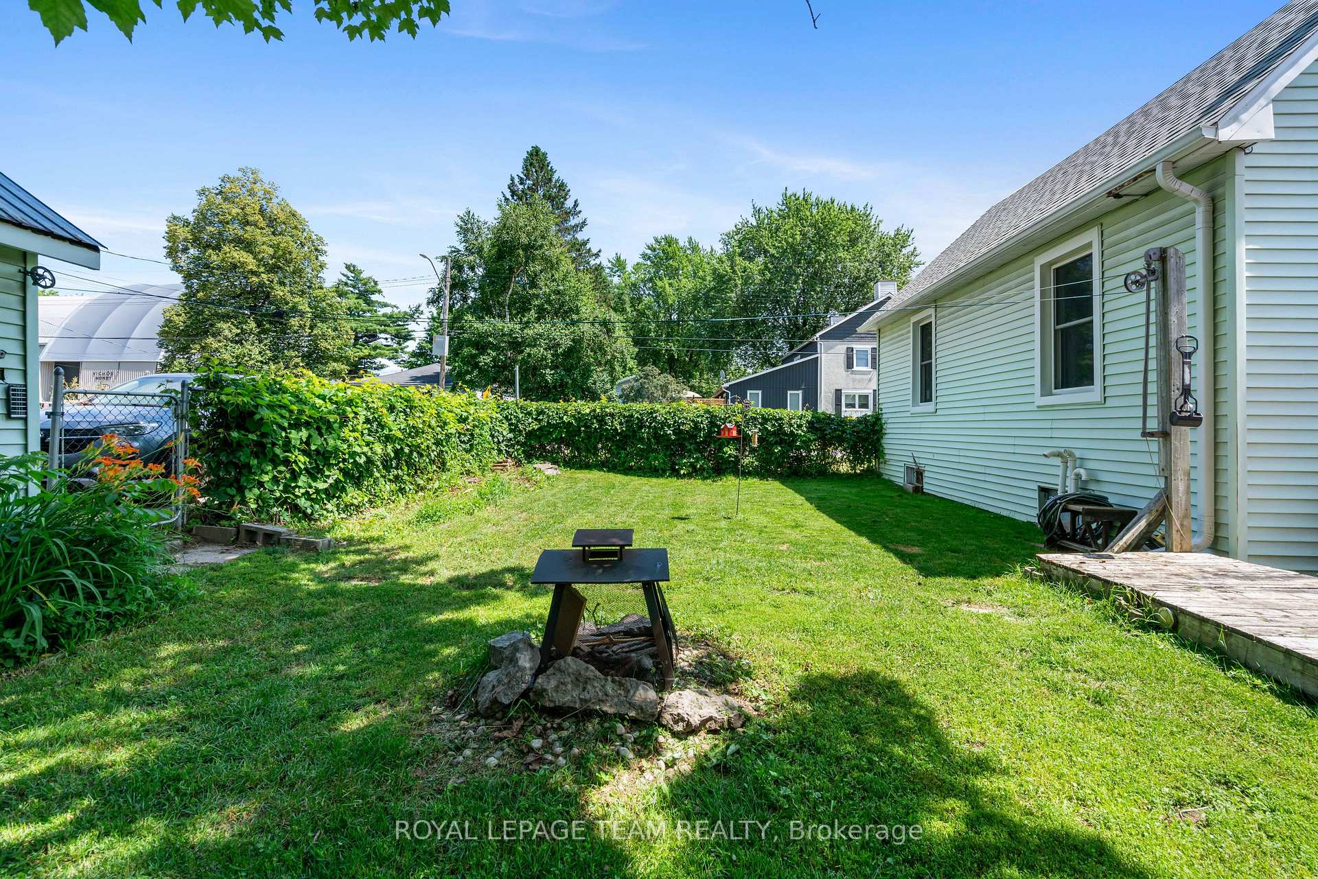 Photo 28 of 301 Oxford Street E, North Grenville, Kemptville — HOMEH