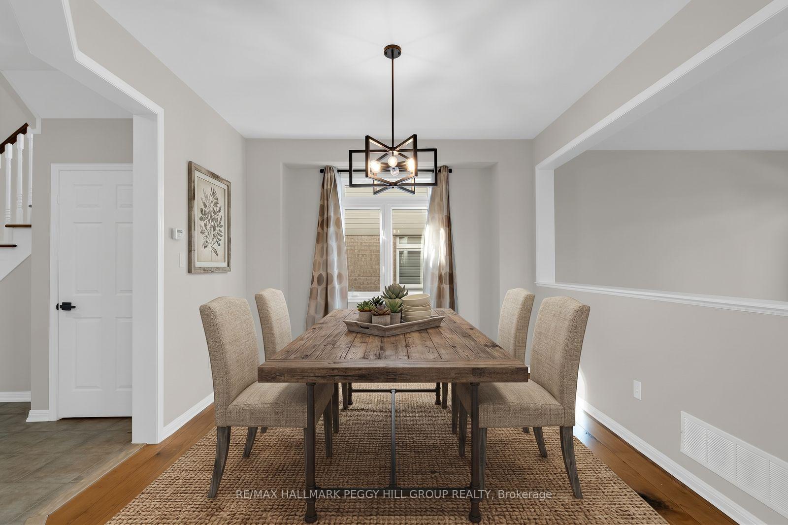 Photo 10 of 80 Monarchy Street, Barrie, Innis-Shore — HOMEH
