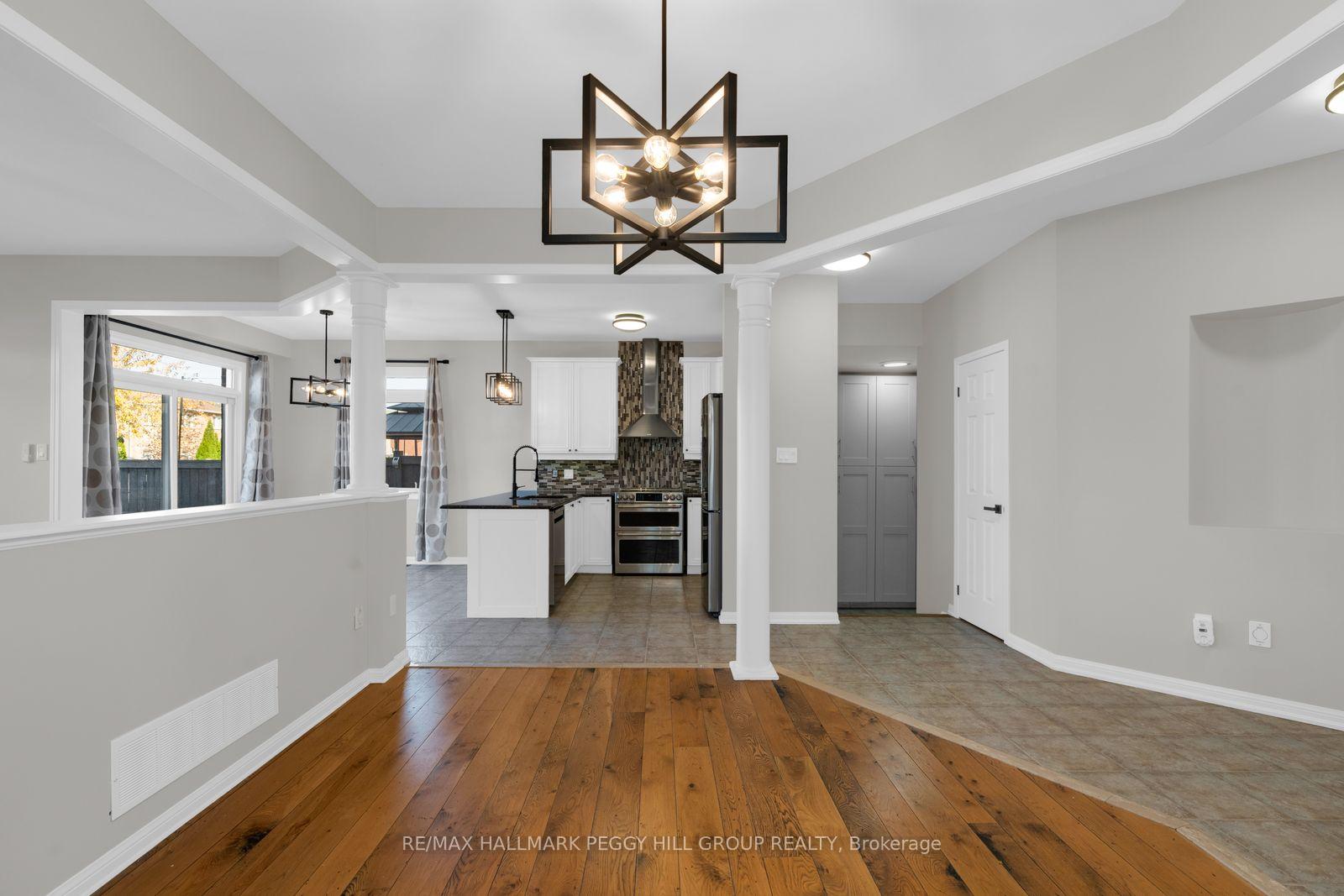 Photo 11 of 80 Monarchy Street, Barrie, Innis-Shore — HOMEH