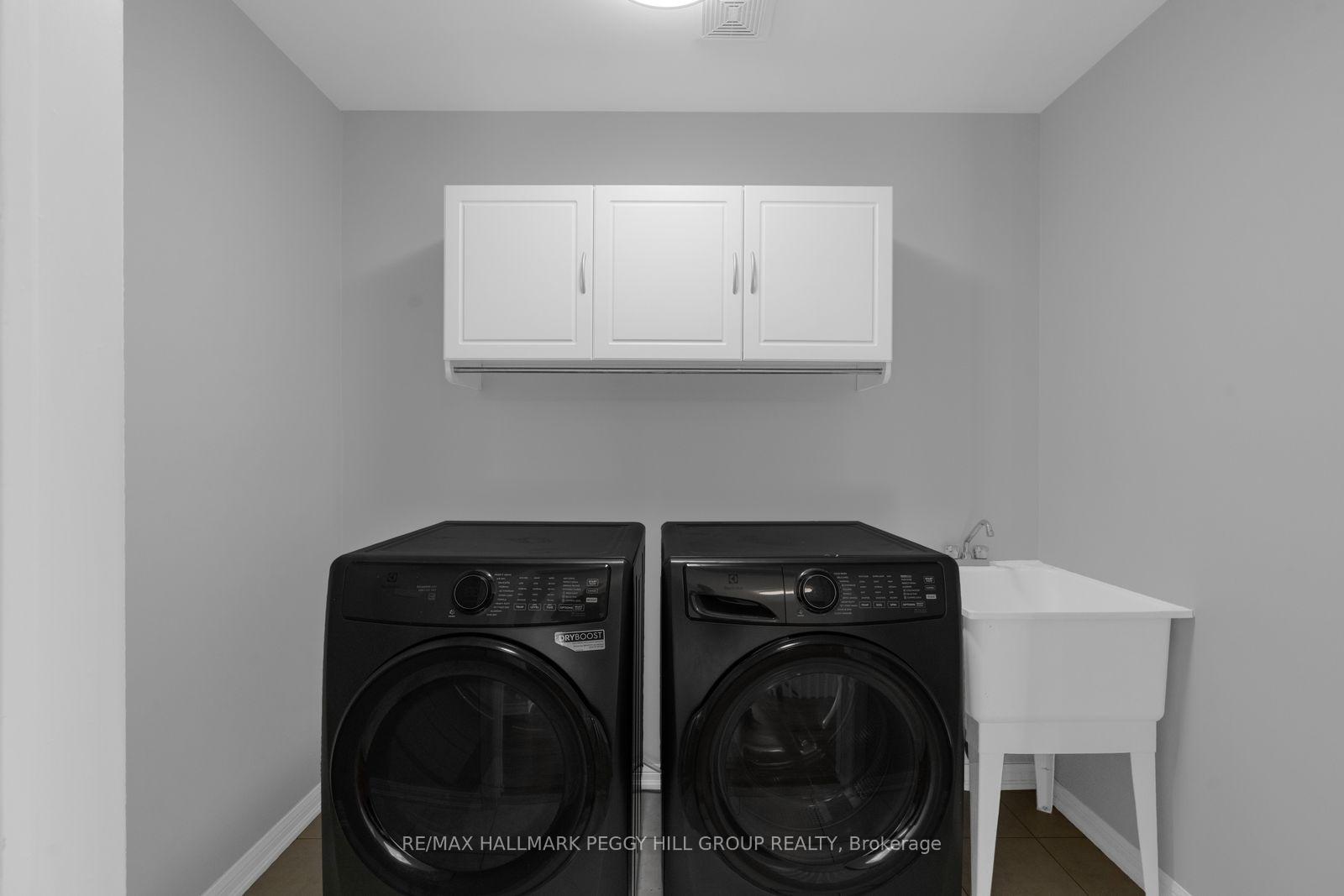 Photo 18 of 80 Monarchy Street, Barrie, Innis-Shore — HOMEH