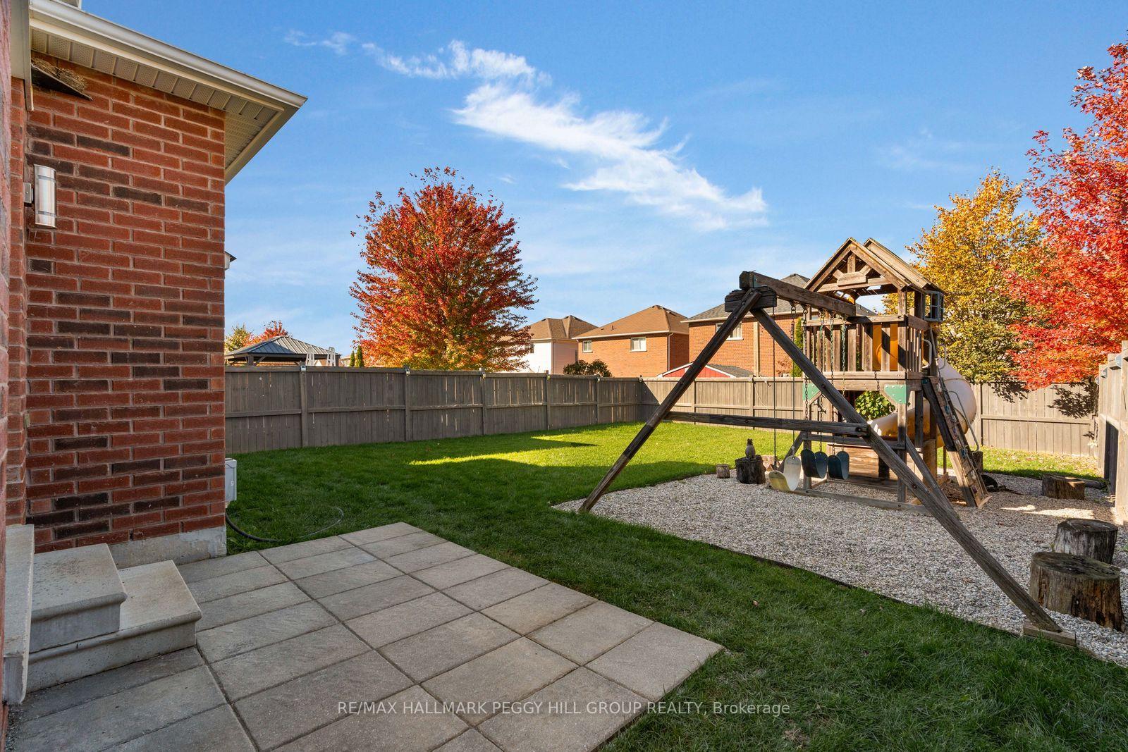 Photo 20 of 80 Monarchy Street, Barrie, Innis-Shore — HOMEH
