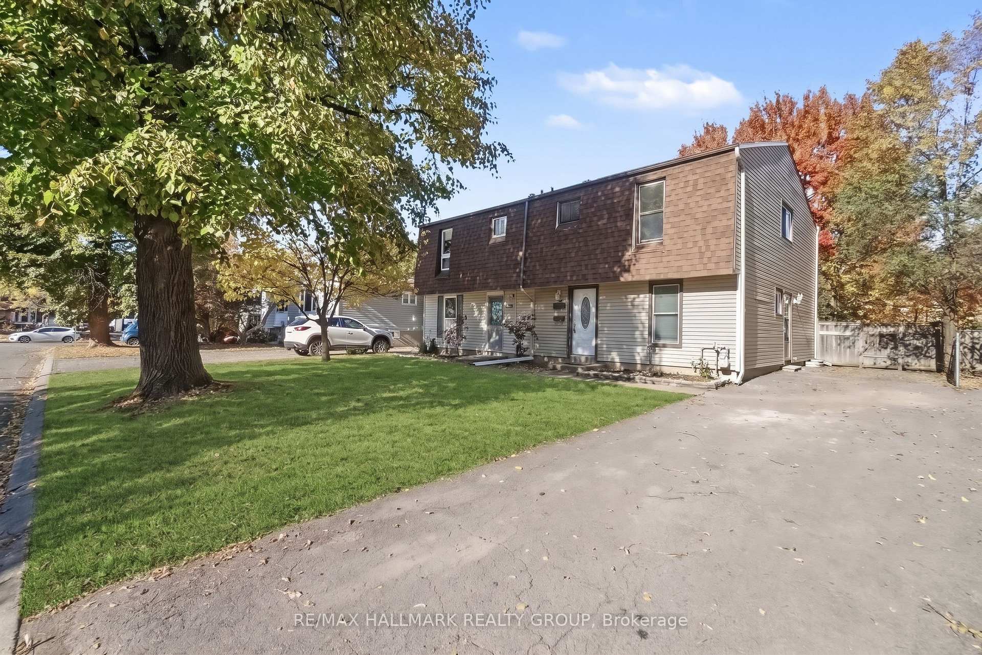 Photo 1 of 1329 Lotus Street, Ottawa, Carson Grove — HOMEH