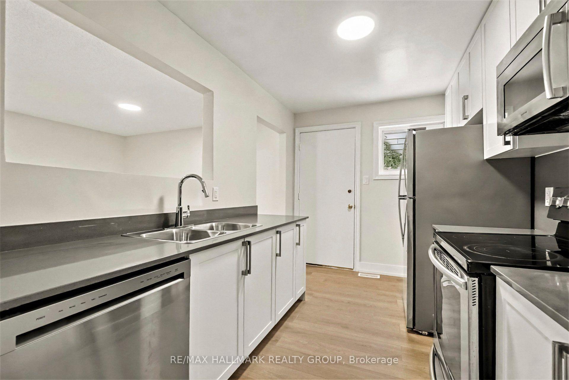 Photo 4 of 1329 Lotus Street, Ottawa, Carson Grove — HOMEH