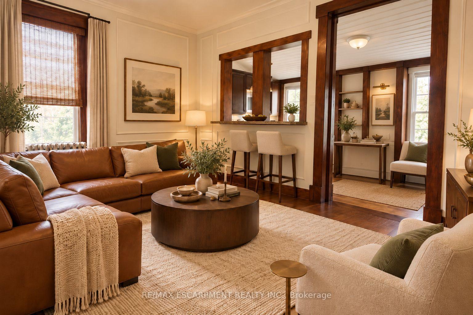 Photo 10 of 4602 Ryerson Crescent, Niagara Falls, Downtown — HOMEH