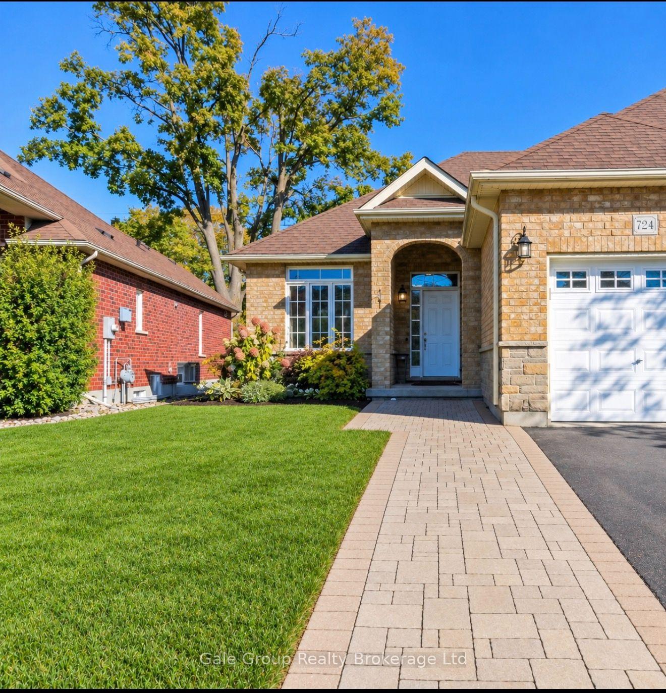 Photo of 724 Garden Court