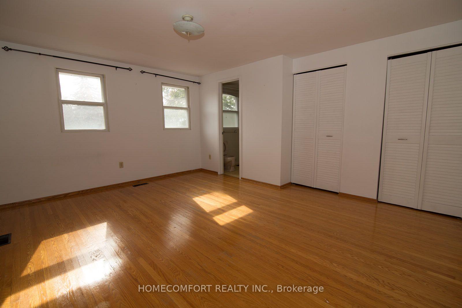 Photo 14 of 42 Pinemeadow Boulevard, Scarborough, L'Amoreaux — HOMEH