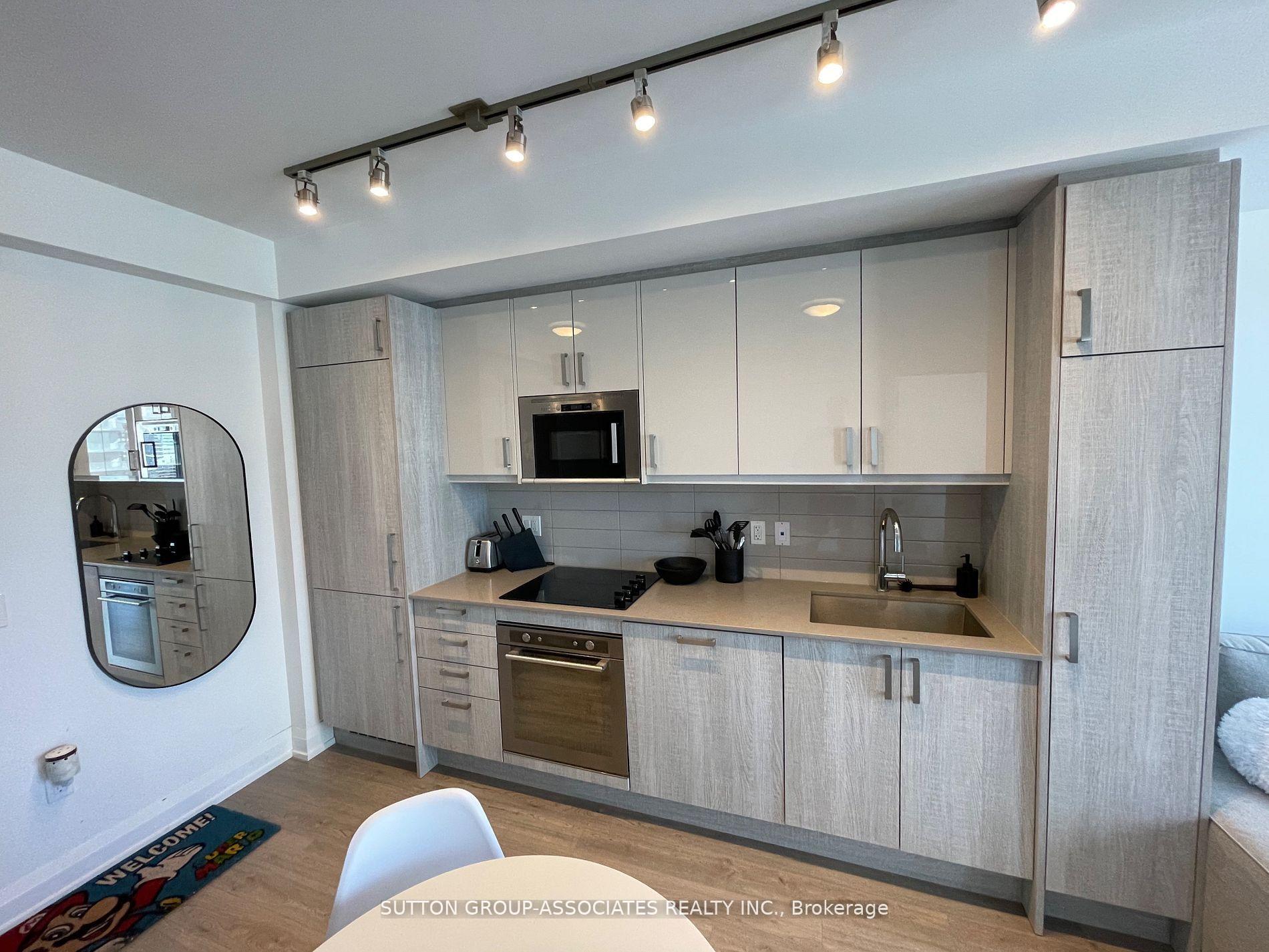 Photo 4 of Unit 3107, 77 Mutual Street, Toronto, Church-Yonge Corridor — HOMEH