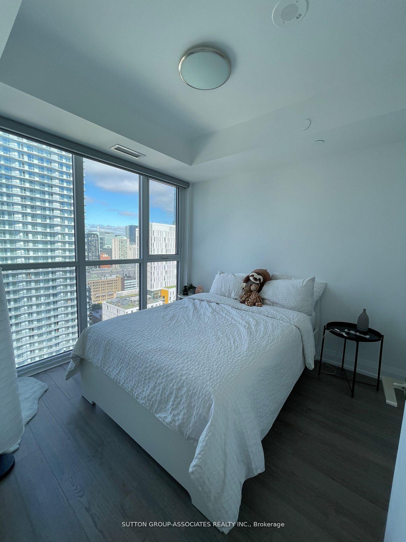 Photo 5 of Unit 3107, 77 Mutual Street, Toronto, Church-Yonge Corridor — HOMEH