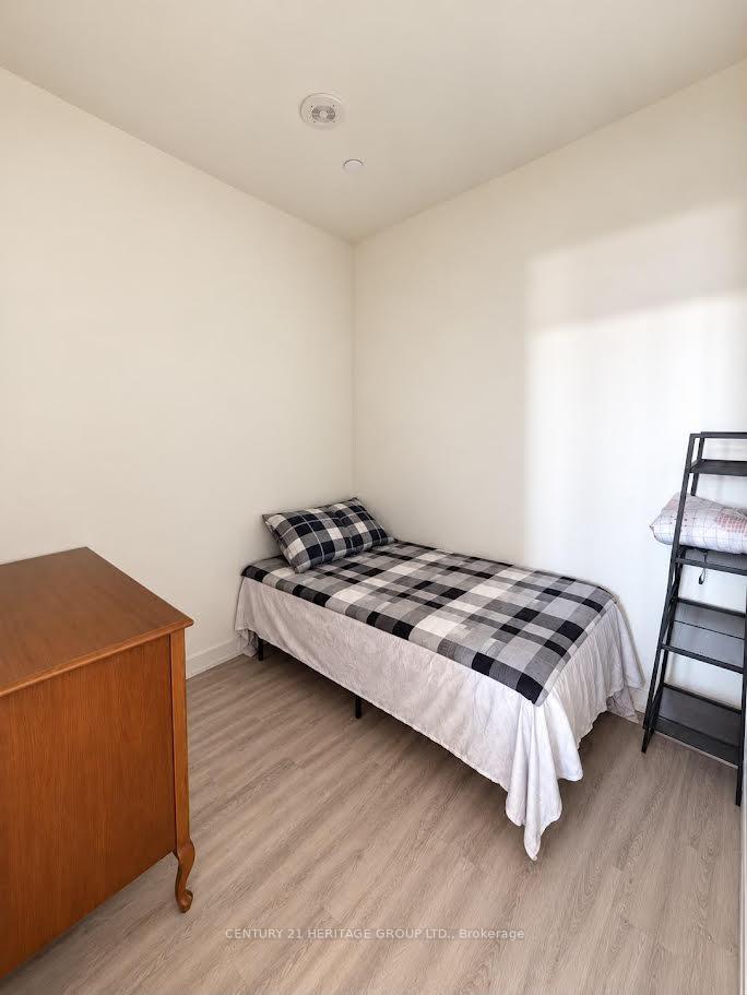 Photo 7 of Unit 1432, 2 David Eyer Road, Richmond Hill, Rural Richmond Hill — HOMEH