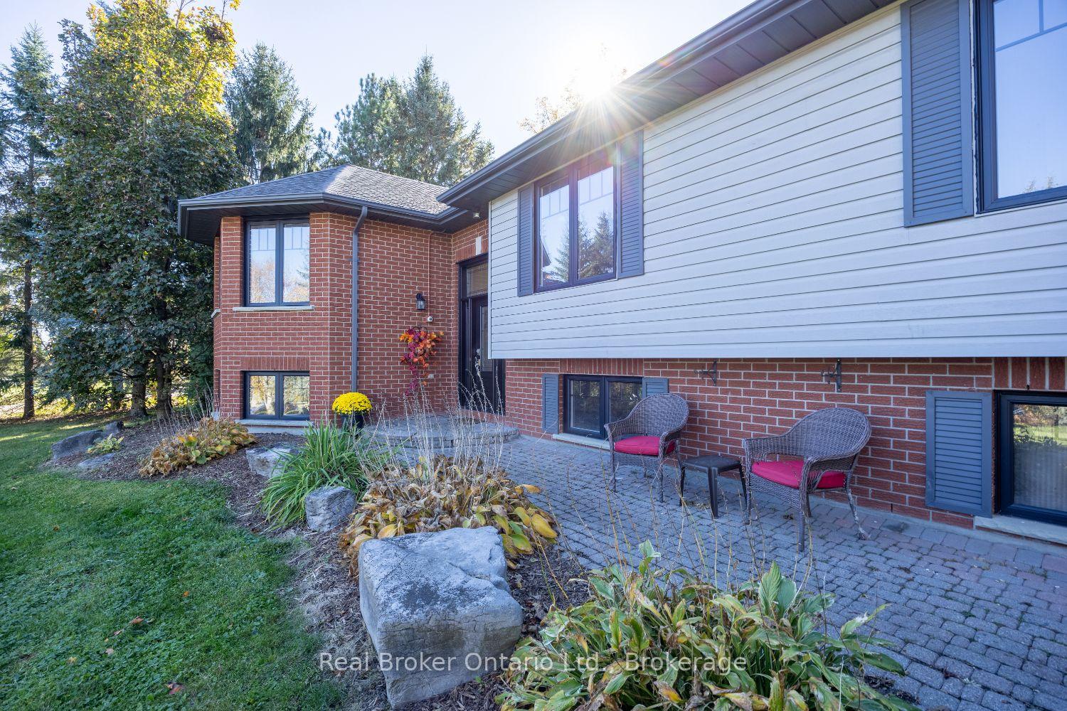 Photo 6 of 96 Potters Lane, Clarington, Rural Clarington — HOMEH