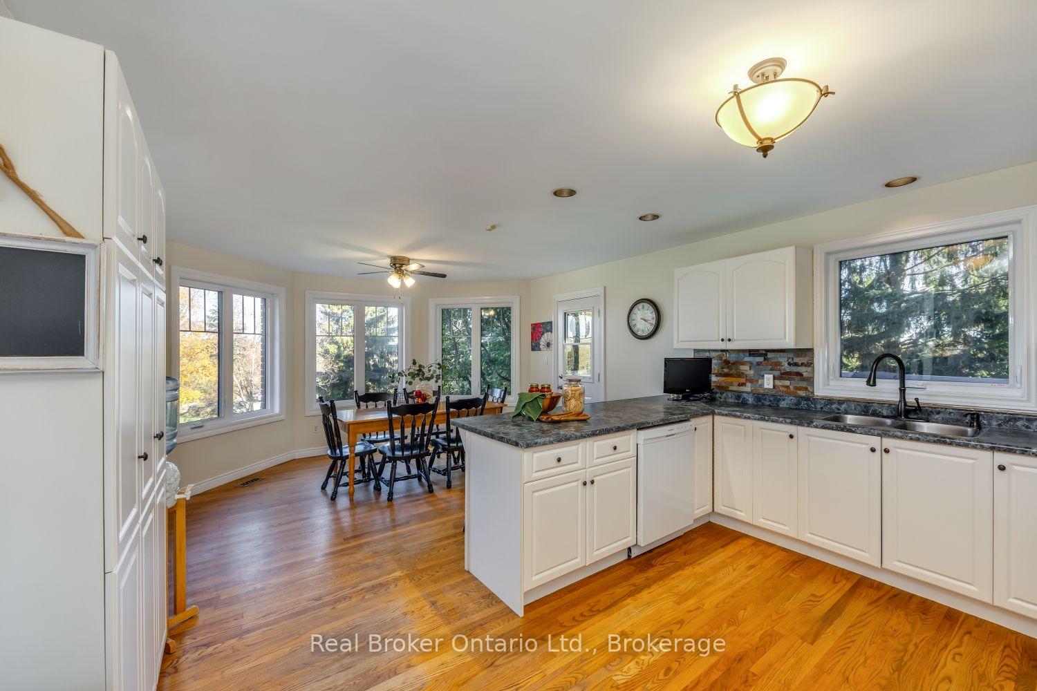 Photo 11 of 96 Potters Lane, Clarington, Rural Clarington — HOMEH