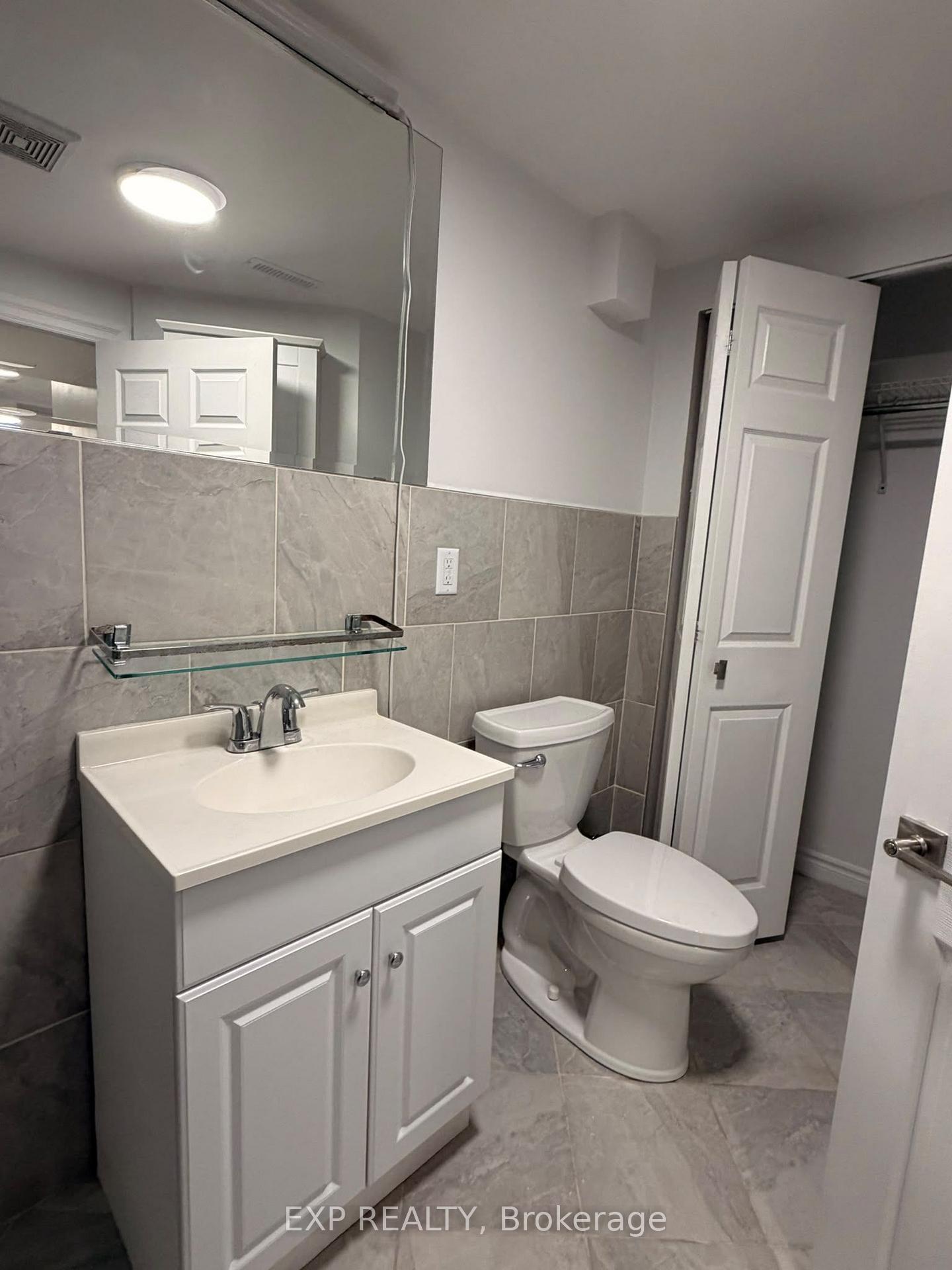 Photo 4 of Unit Lower, 103 Mcanulty Boulevard, Hamilton, Industrial Sector — HOMEH