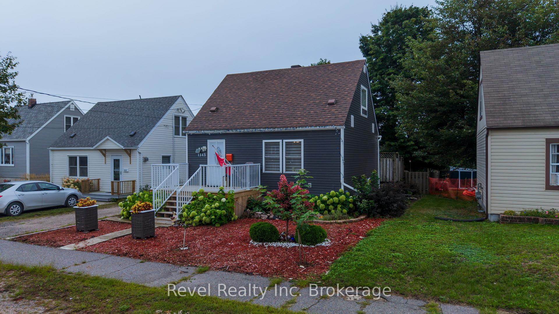 Photo 1 of 1343 Copeland Street, North Bay, West End — HOMEH