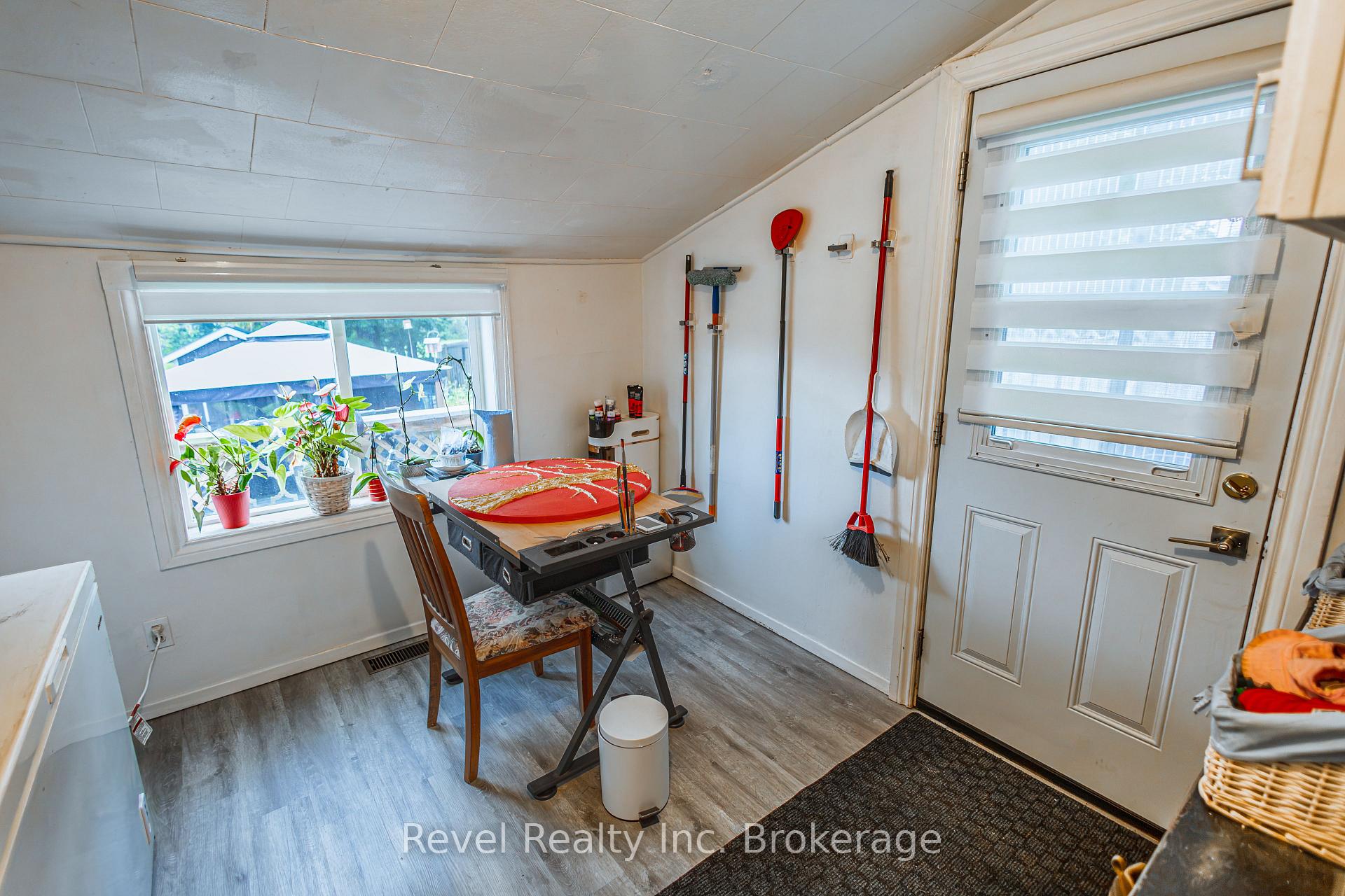 Photo 14 of 1343 Copeland Street, North Bay, West End — HOMEH