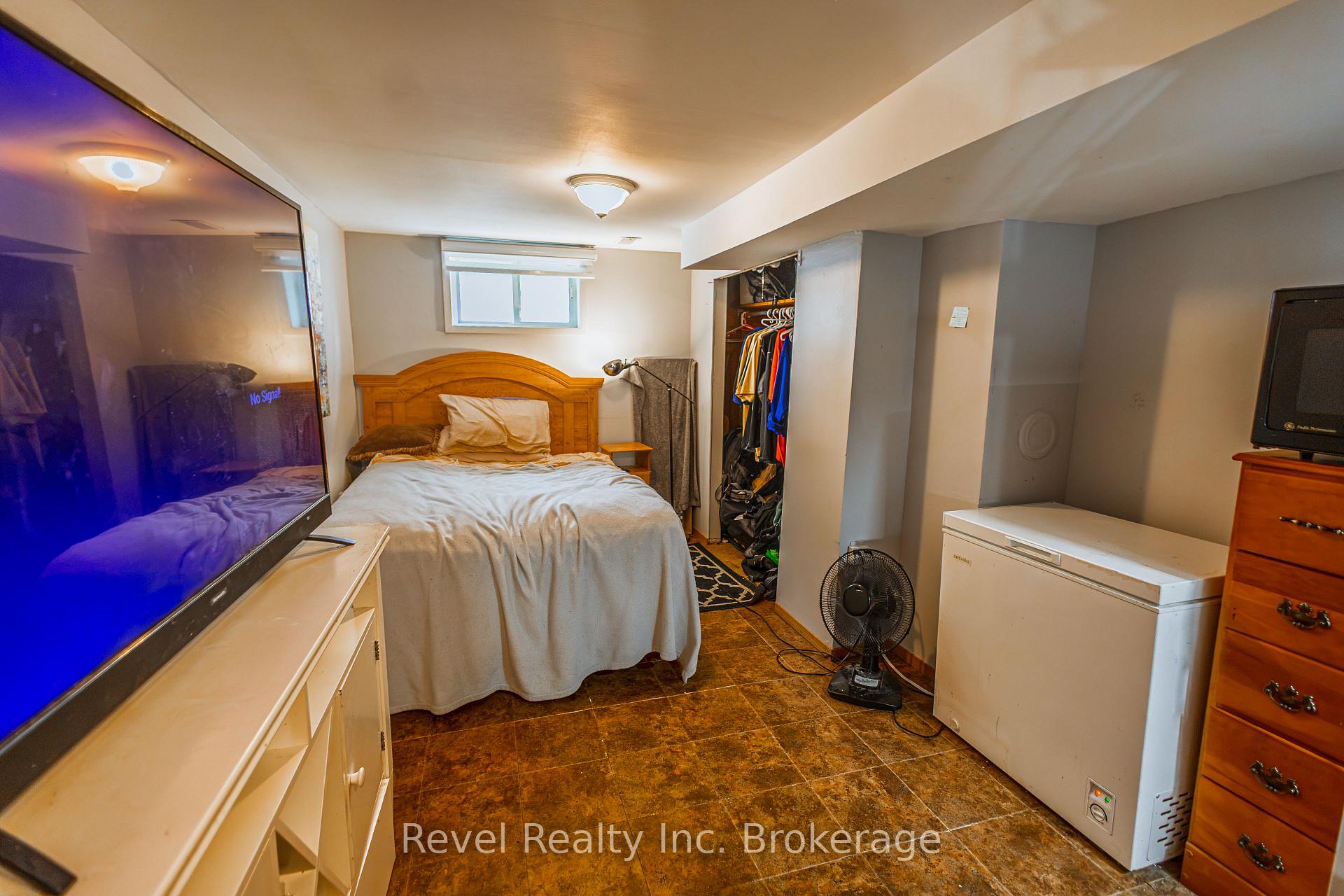 Photo 19 of 1343 Copeland Street, North Bay, West End — HOMEH