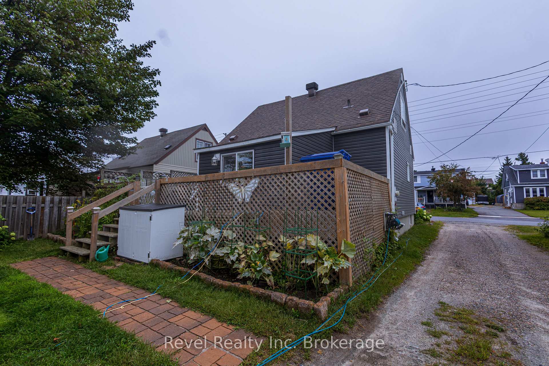 Photo 22 of 1343 Copeland Street, North Bay, West End — HOMEH