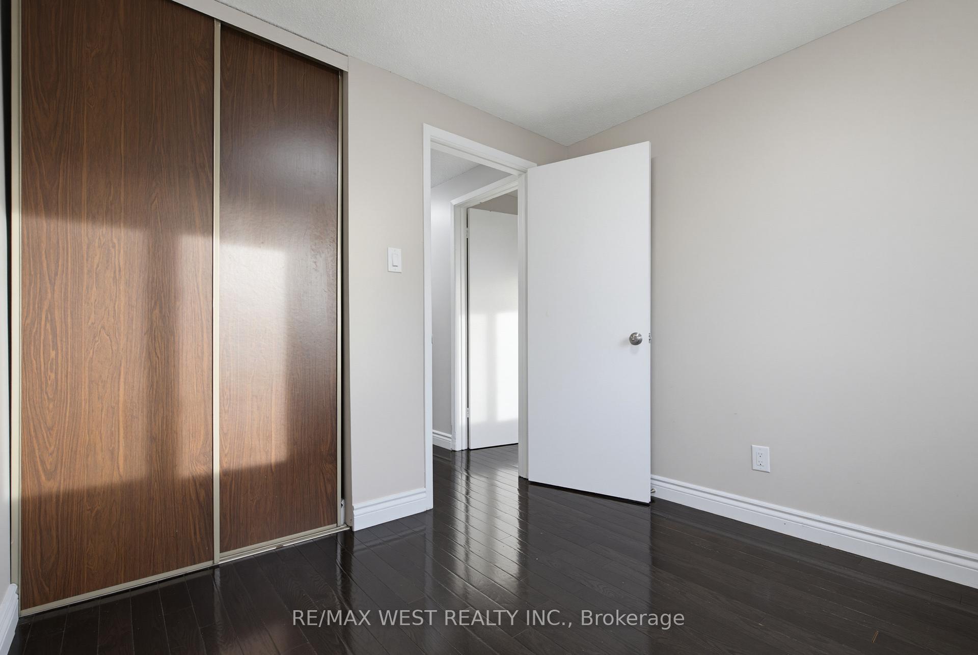 Photo 20 of 24 Primrose Crescent, Brampton, Heart Lake West — HOMEH