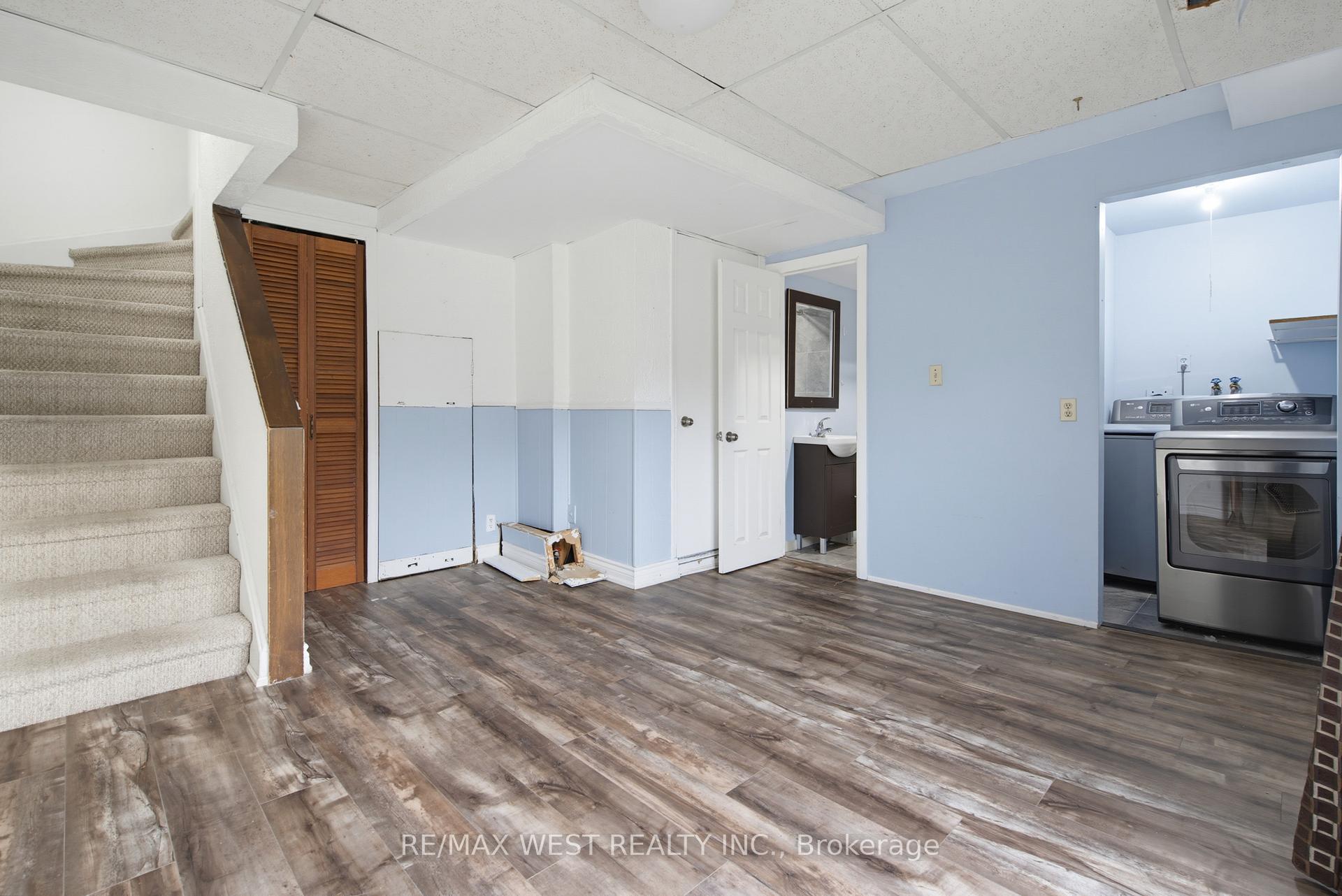 Photo 23 of 24 Primrose Crescent, Brampton, Heart Lake West — HOMEH