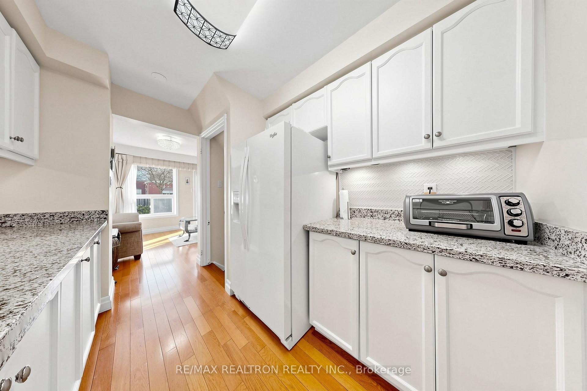 Photo 12 of 19 Cashel Court, Aurora, Aurora Highlands — HOMEH
